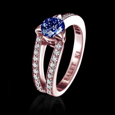 Bague solitaire saphir bleu or rose pavage diamant Plena Luna